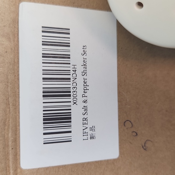 Lifver Salt & Pepper shakers ☆ white porcelain ☆ cork tops ☆ BRAND NEW in box ☆ - Picture 7 of 13